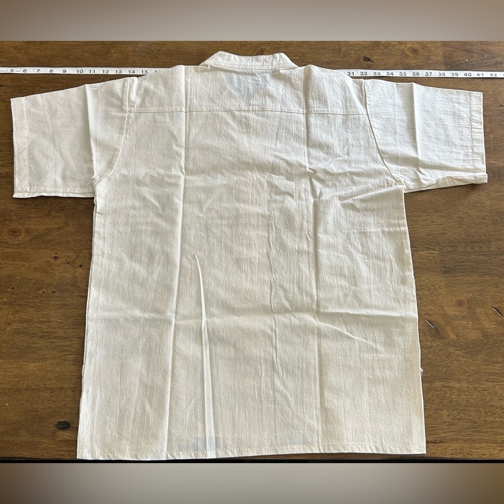 Men's Cream and Black Guayabera Shirt Size M - Picture 10 of 12